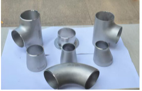 ASME B16.9 A234WPB Carbon Steel Reducing Tee DIN2615 Butt Weld Anti Rust Oil
