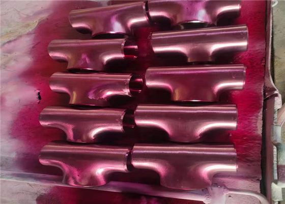 ASME B16.9 Carbon Steel Reducing Tee DIN 2615 Butt Weld Anti Rust Oil
